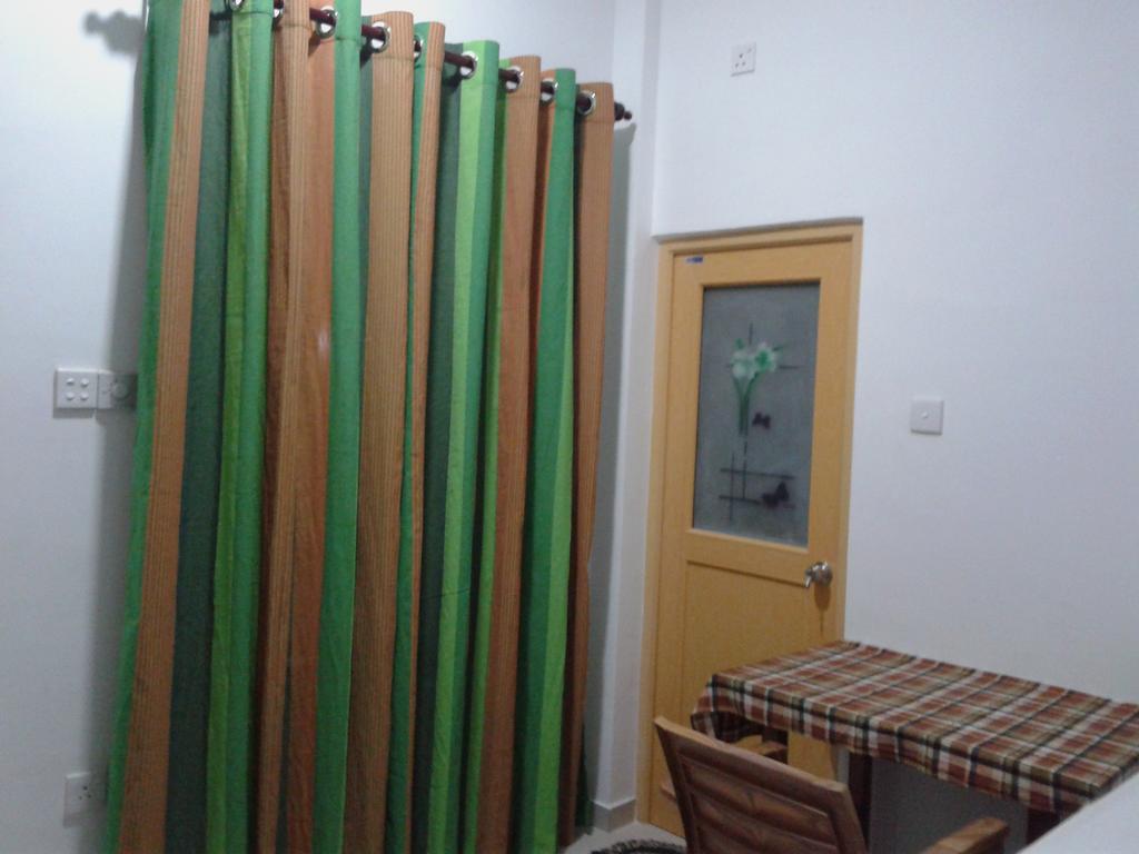 Family Guest House Mirissa Chambre photo