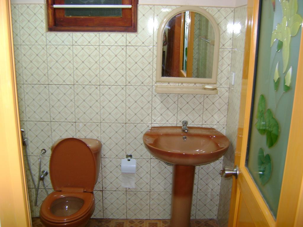 Family Guest House Mirissa Chambre photo